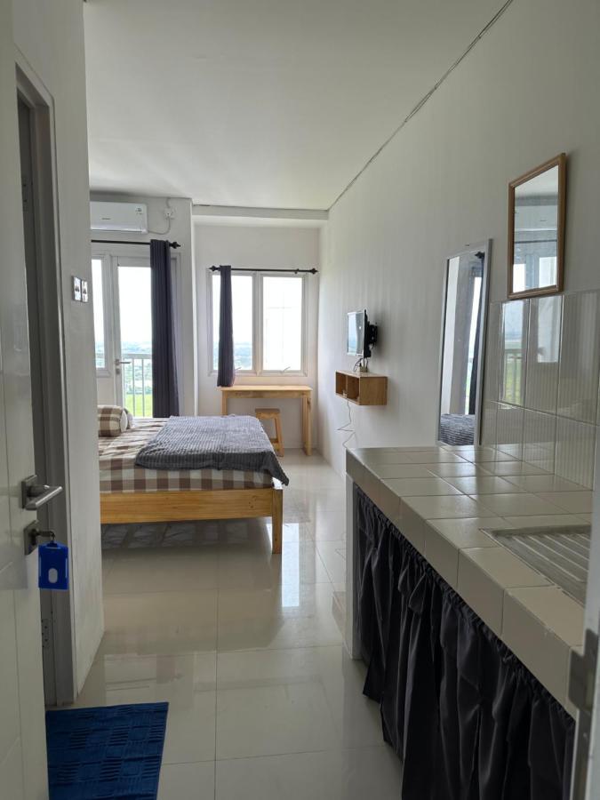 Apartment Grand Sentraland Karawang Manage By Laguna Room Exteriör bild